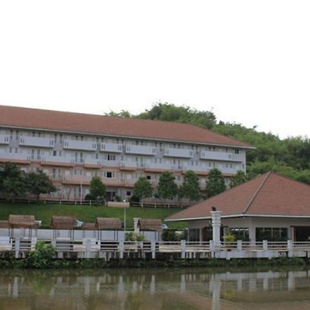 Wanawes Mae Fah Luang Hotell Chiang Rai Exteriör bild